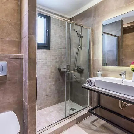 Sleeps 4 Pool Air Con Wifi Vila *